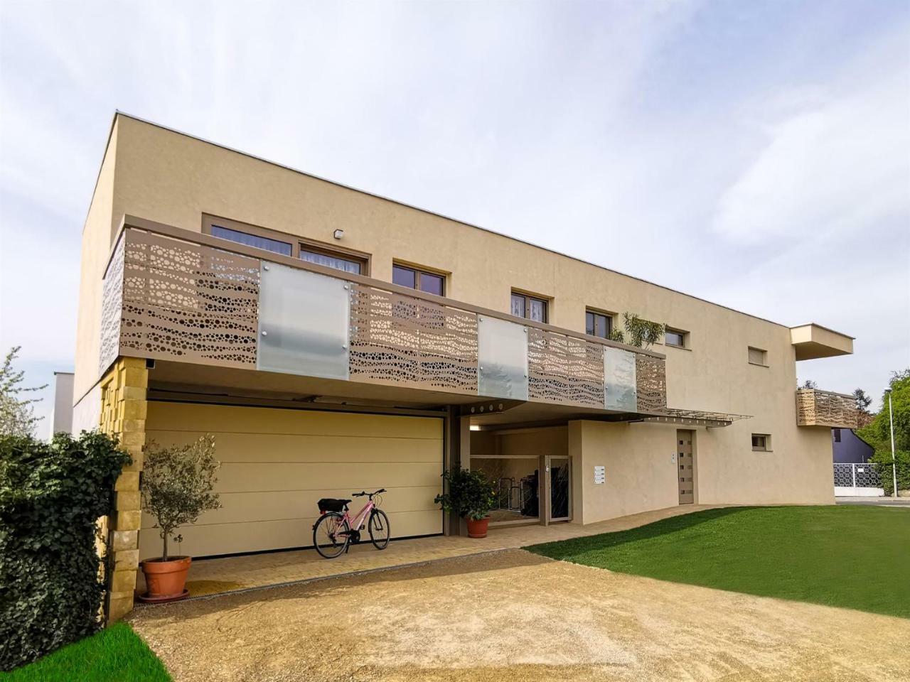 Pannonia Appartements Нойзідль-ам-Зе Екстер'єр фото