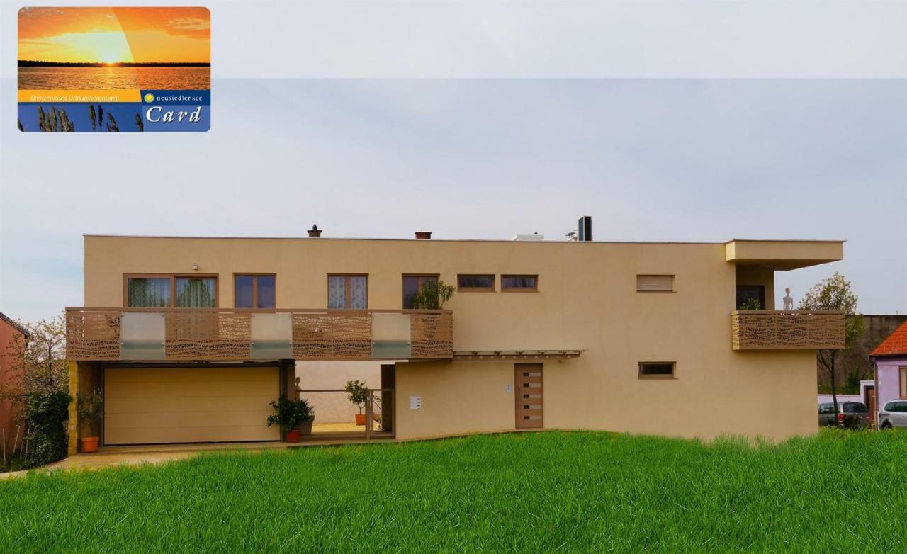 Pannonia Appartements Нойзідль-ам-Зе Екстер'єр фото